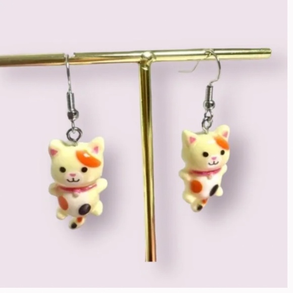 ❤️ FREE Cat Kitten Animal Drop Trendy Girly Paw Modern Art Pop Artsy Earrings - Picture 5 of 5